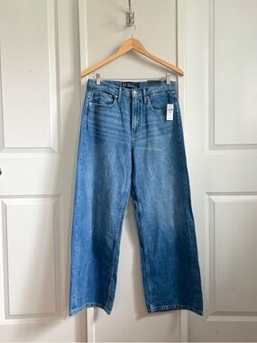 GAP High Rise Wide-Leg Jeans | NWT | Size 8 / 29 | Lightweight Deni